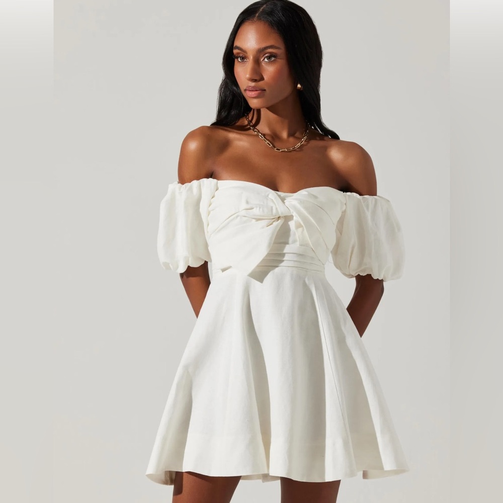 New with tags ASTR off shoulder mini dress